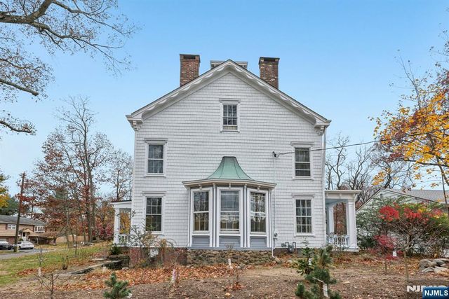 142 Island Road, Mahwah, NJ 07430