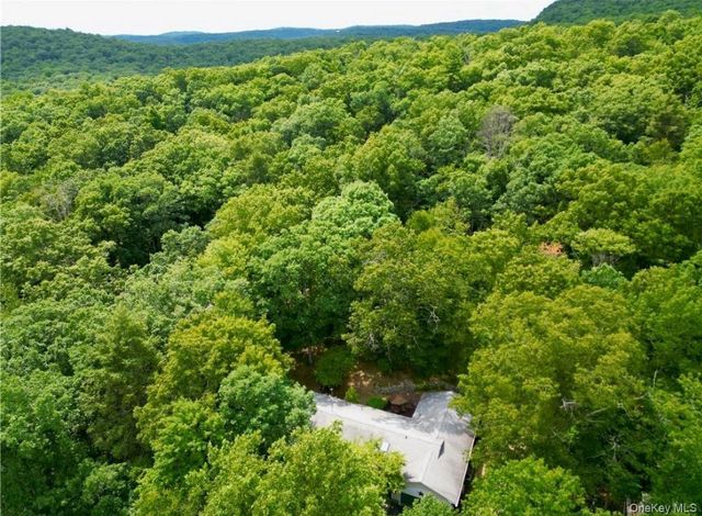 157 Johnsontown Road, Sloatsburg, NY 10974