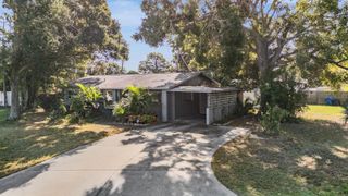 5533 ATLANTIC AVENUE N, St Petersburg, FL 33703