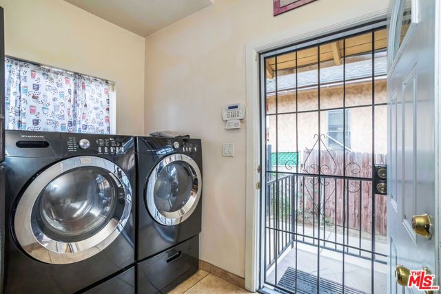 2249 W 29th Street, Los Angeles, CA 90018