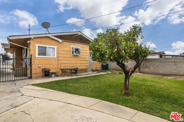 2249 W 29th Street, Los Angeles, CA 90018