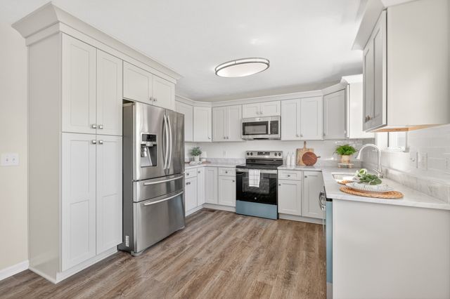 504 Bloomfield Ct, La Vergne, TN 37086
