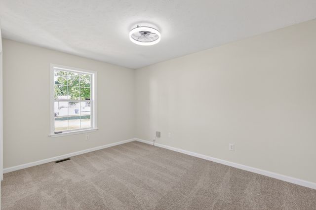 504 Bloomfield Ct, La Vergne, TN 37086