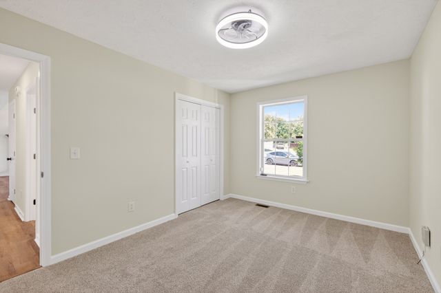504 Bloomfield Ct, La Vergne, TN 37086