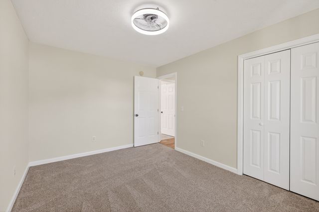 504 Bloomfield Ct, La Vergne, TN 37086