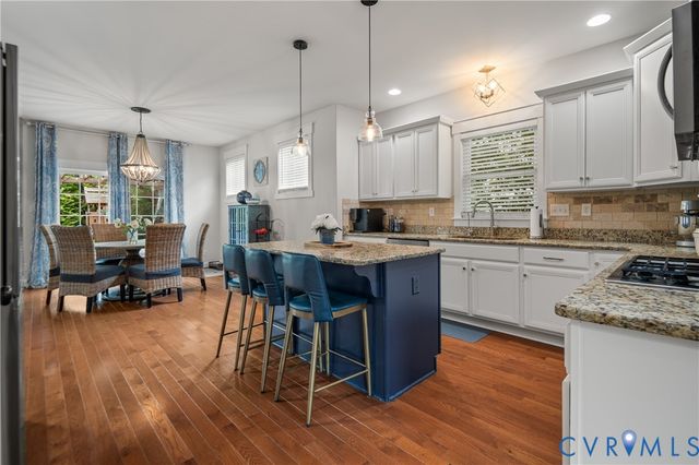 3718 Wivenhall Dr, Midlothian, VA 23112