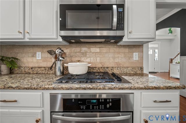 3718 Wivenhall Dr, Midlothian, VA 23112
