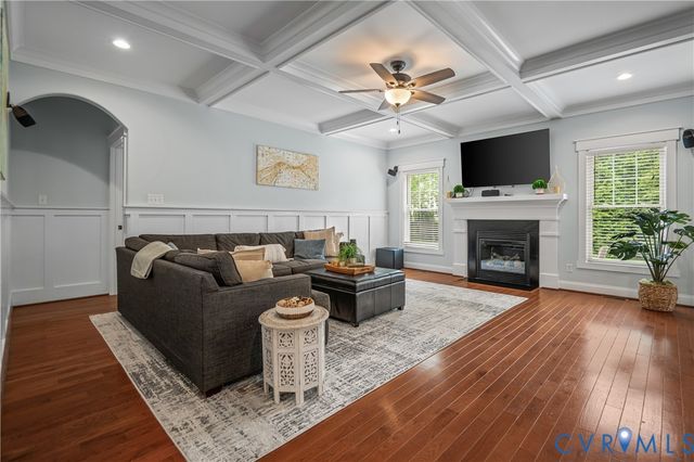 3718 Wivenhall Dr, Midlothian, VA 23112