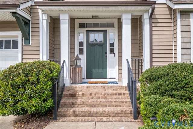 3718 Wivenhall Dr, Midlothian, VA 23112