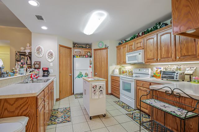 1328 Cherokee Trace, Gilmer, TX 75644