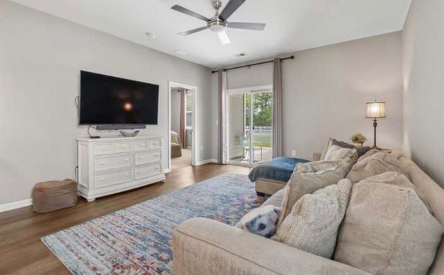 542 Hay Hill Ln., Myrtle Beach, SC 29579
