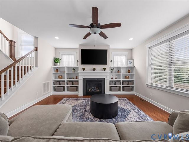 15619 Willowmore Dr, Midlothian, VA 23112