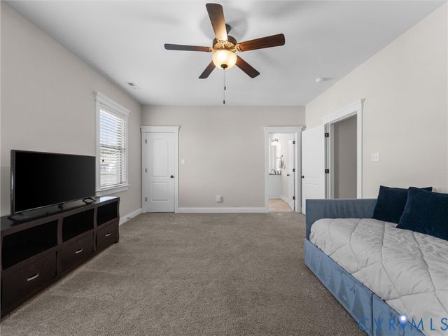 15619 Willowmore Dr, Midlothian, VA 23112