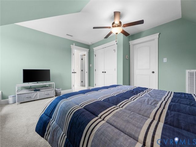 15619 Willowmore Dr, Midlothian, VA 23112