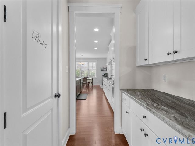 15619 Willowmore Dr, Midlothian, VA 23112