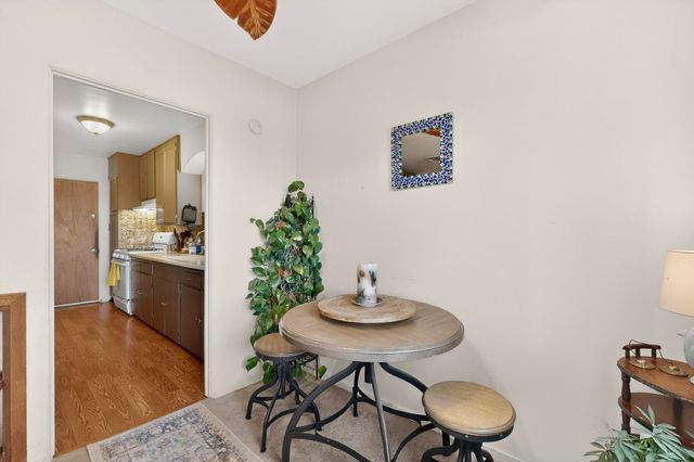 2120 Alvarado Drive NE, Albuquerque, NM 87110