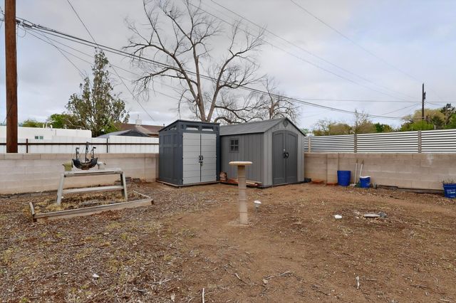 2120 Alvarado Drive NE, Albuquerque, NM 87110