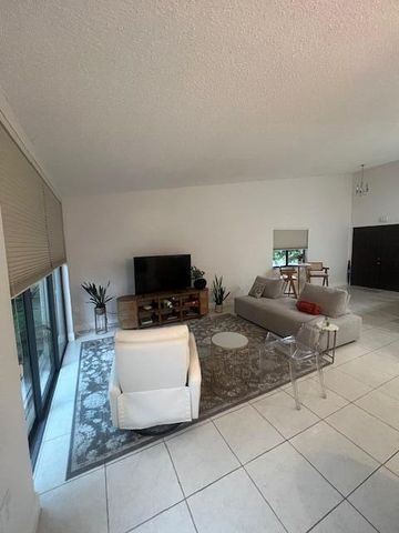 10101 COSTA DEL SOL Boulevard G-56, Doral, FL 33178