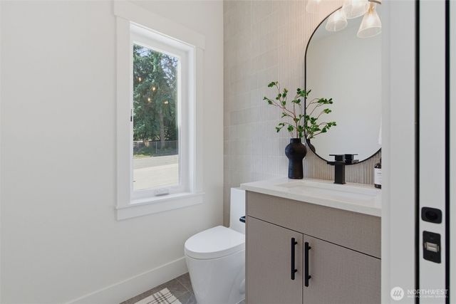 10930 NE 120th Street, Kirkland, WA 98034