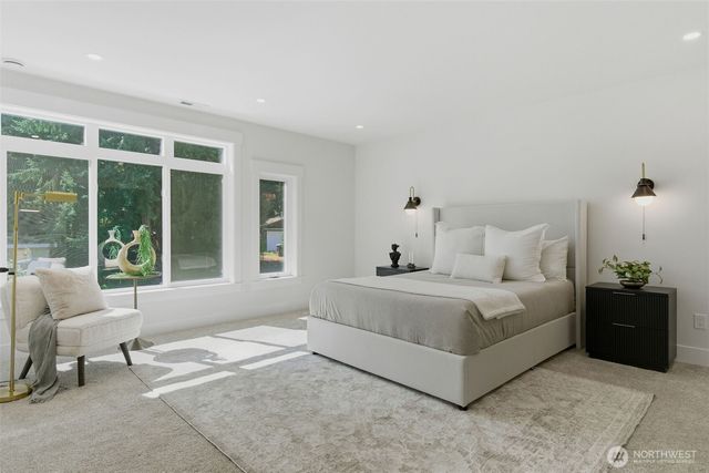 10930 NE 120th Street, Kirkland, WA 98034