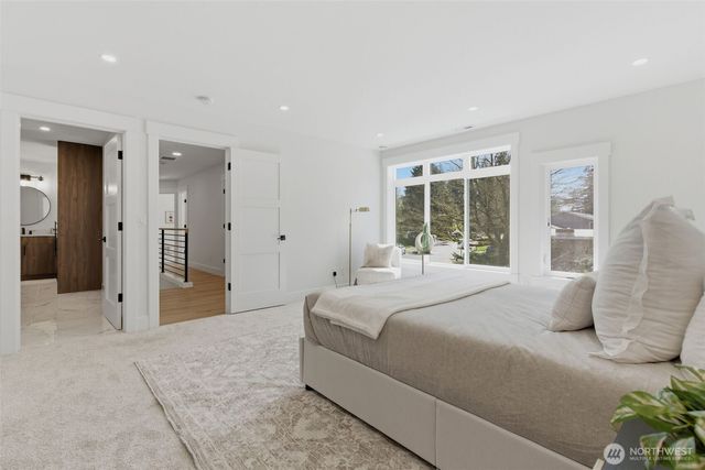 10930 NE 120th Street, Kirkland, WA 98034