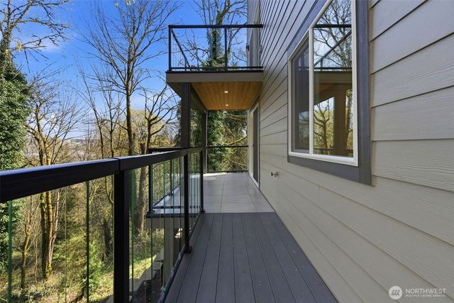 10930 NE 120th Street, Kirkland, WA 98034