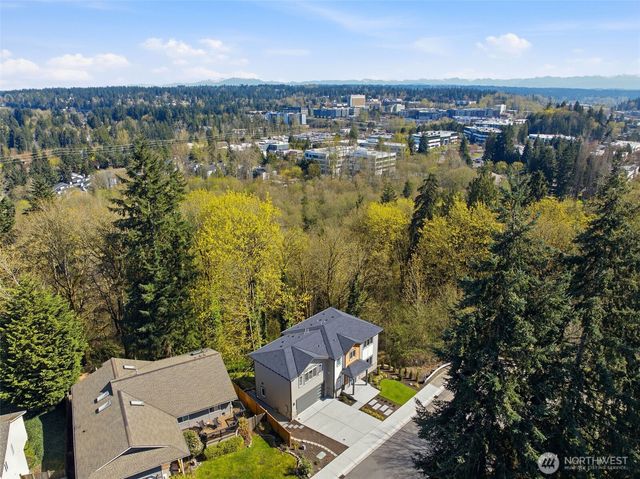 10930 NE 120th Street, Kirkland, WA 98034