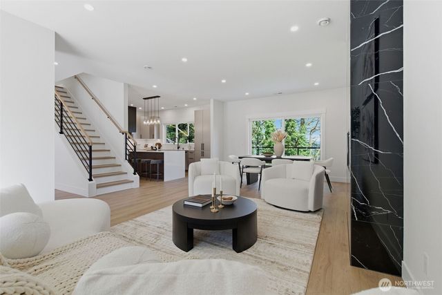 10930 NE 120th Street, Kirkland, WA 98034