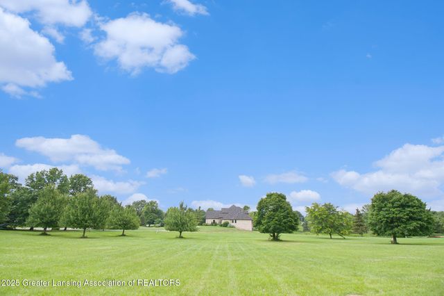 4350 Fruitbelt Lane, Williamston, MI 48895