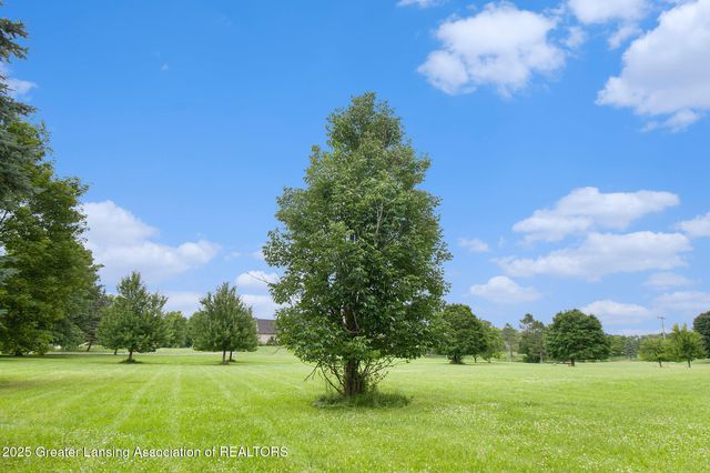 4350 Fruitbelt Lane, Williamston, MI 48895