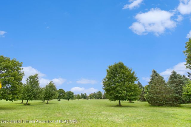 4350 Fruitbelt Lane, Williamston, MI 48895