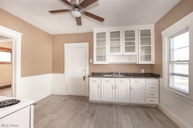 3976 E 71st Street, Cleveland, OH 44105