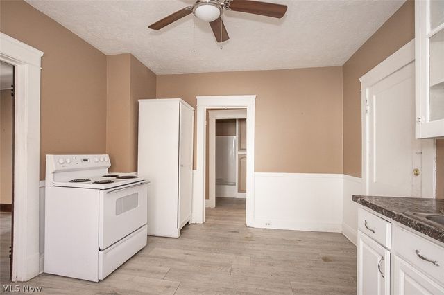 3976 E 71st Street, Cleveland, OH 44105