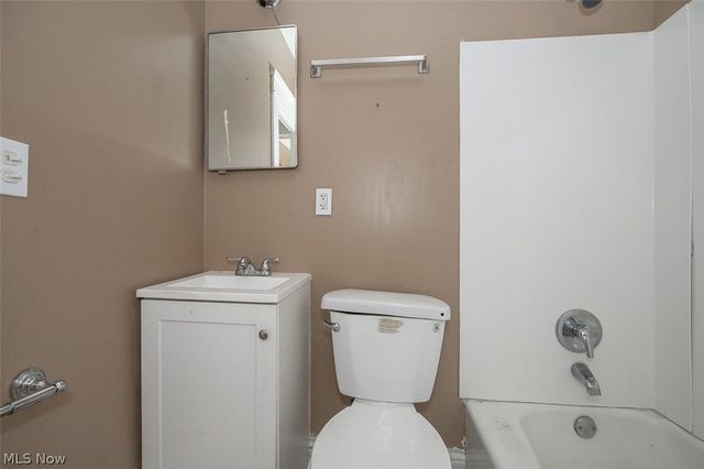 3976 E 71st Street, Cleveland, OH 44105