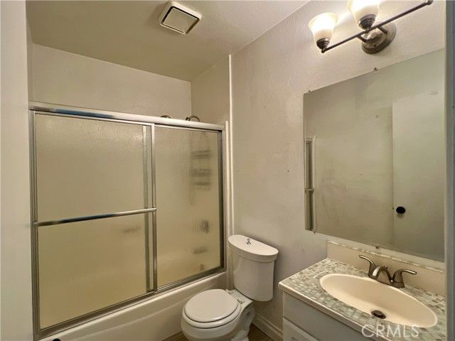 542 W Dunton 29, Orange, CA 92865