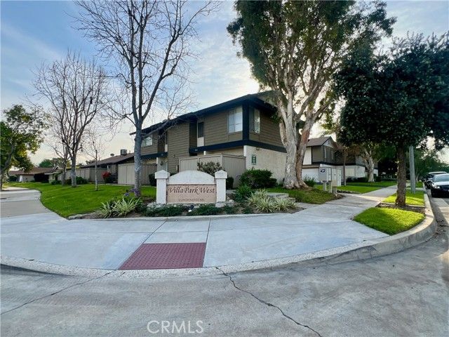 542 W Dunton 29, Orange, CA 92865
