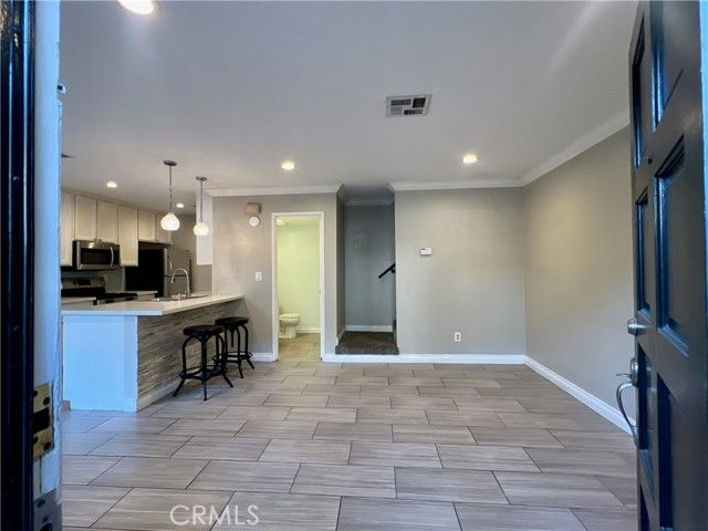 542 W Dunton 29, Orange, CA 92865