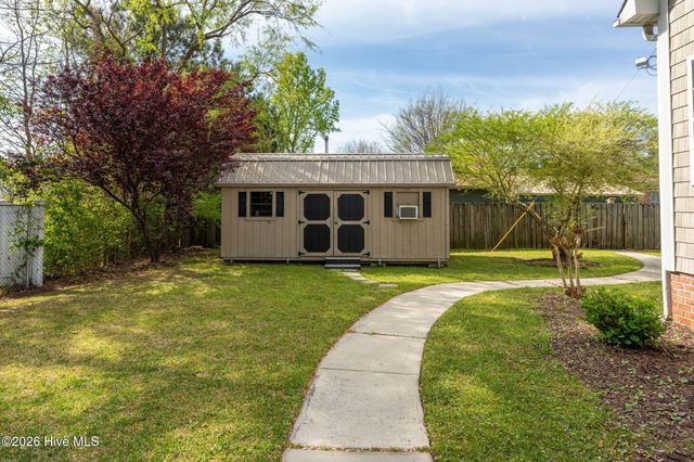 109 Brookfield Drive, Wilmington, NC 28405