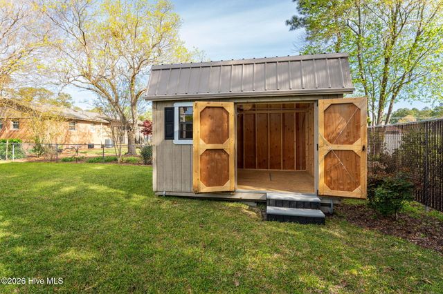 109 Brookfield Drive, Wilmington, NC 28405