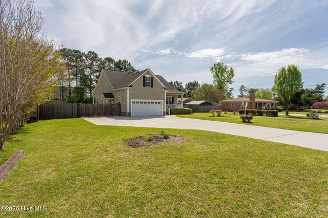 109 Brookfield Drive, Wilmington, NC 28405