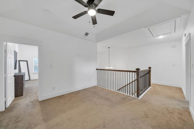 212 S Lobit Street, La Porte, TX 77571