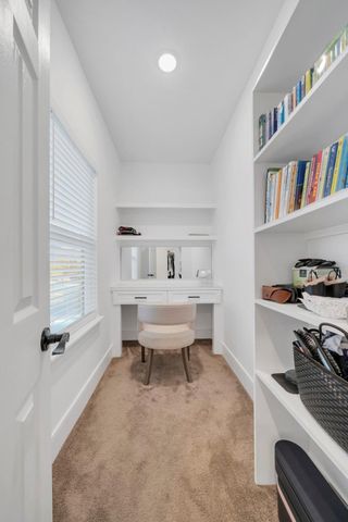 212 S Lobit Street, La Porte, TX 77571