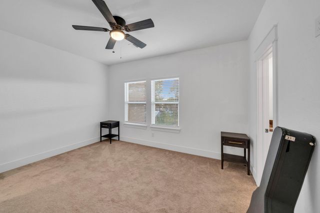 212 S Lobit Street, La Porte, TX 77571