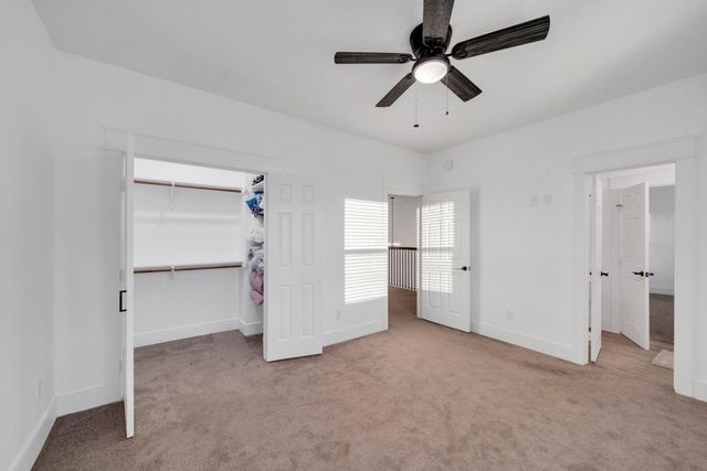 212 S Lobit Street, La Porte, TX 77571