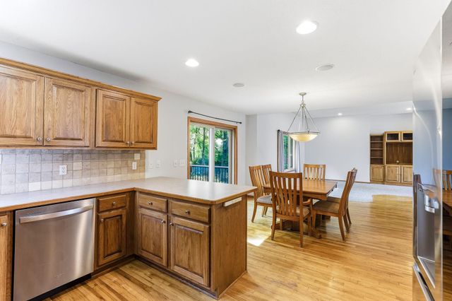 9918 Kiwi Avenue N, Brooklyn Park, MN 55443