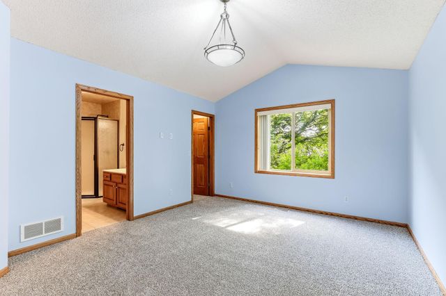9918 Kiwi Avenue N, Brooklyn Park, MN 55443