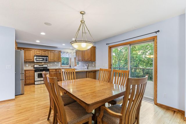 9918 Kiwi Avenue N, Brooklyn Park, MN 55443
