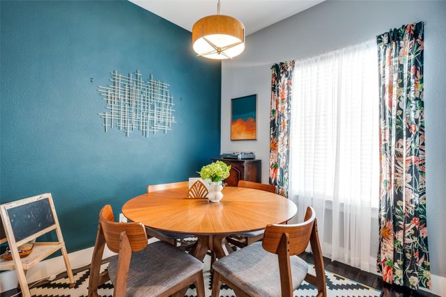 5924 Hudson Street E, Dallas, TX 75206