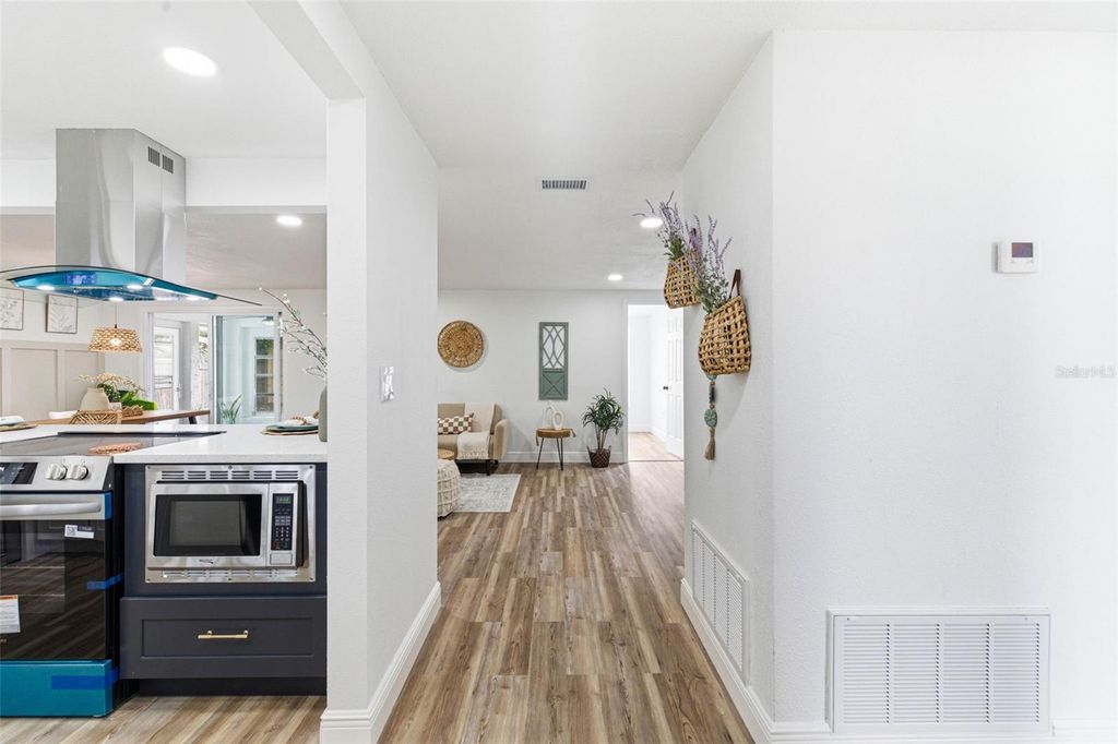 Image 8 of property listing at 7924 TALISMAN DRIVE, Port Richey, FL 34668