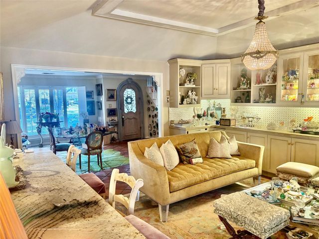 5338 W University Boulevard, Dallas, TX 75209